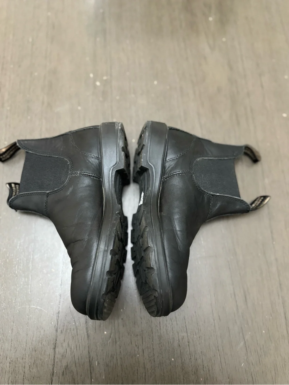 Blundstone Men's Black Leather Chukka Boots size 4.5